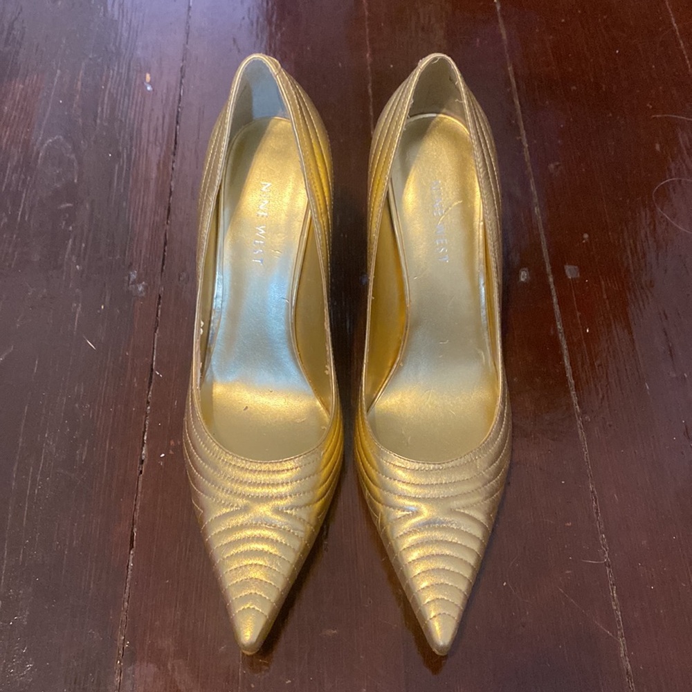 Gold Bright Patterned Pointed Heels - image 2